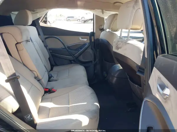 5NMZU3LBXHH030158 2017 HYUNDAI SANTA FE - Image 8