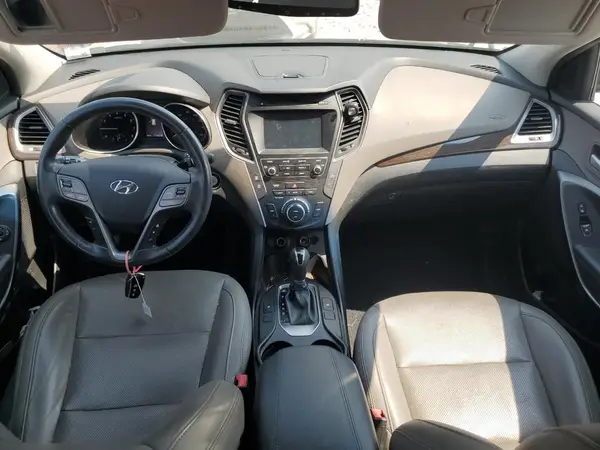5NMZU3LBXHH031830 2017 HYUNDAI SANTA FE - Image 8