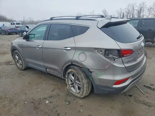 5NMZU3LBXHH033772 2017 HYUNDAI SANTA FE - Image 2