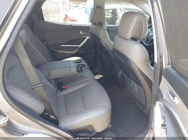 5NMZU3LBXHH034422 2017 HYUNDAI SANTA FE - Image 8