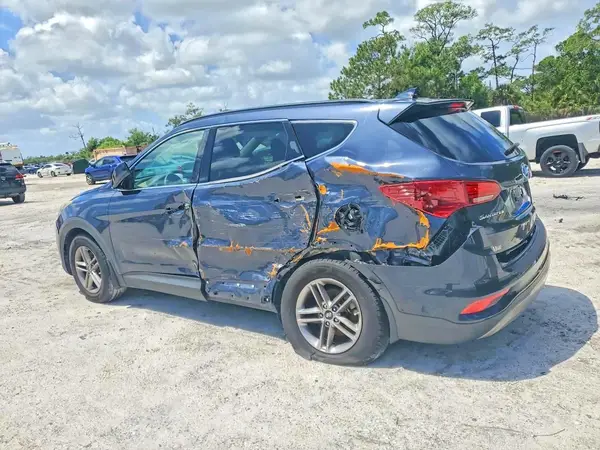 5NMZU3LBXHH037188 2017 HYUNDAI SANTA FE - Image 2
