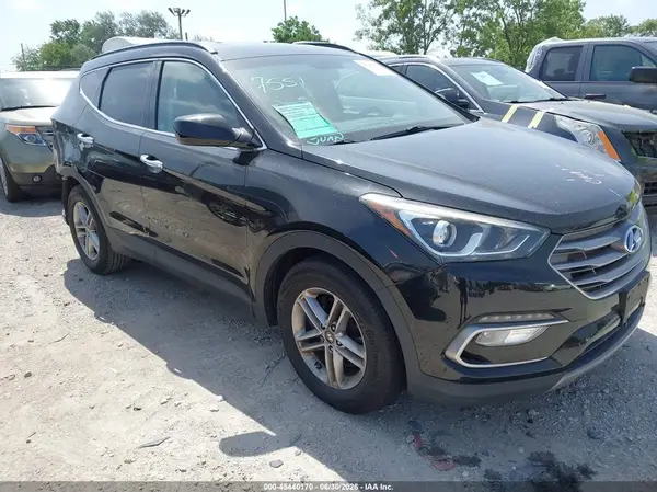 5NMZU3LBXHH041564 2017 HYUNDAI SANTA FE - Image 1