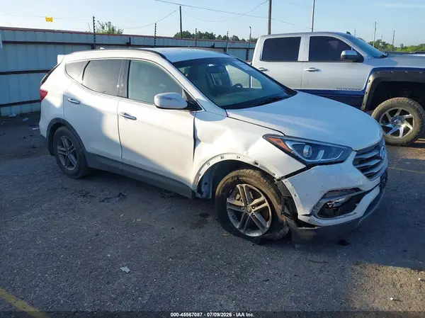 5NMZU3LBXHH043198 2017 HYUNDAI SANTA FE - Image 1