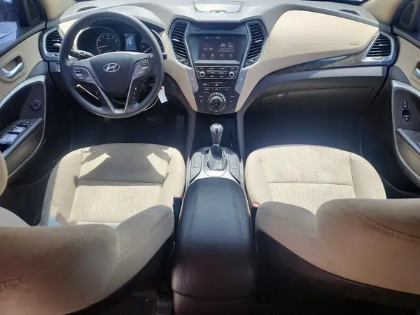 5NMZU3LBXHH044707 2017 HYUNDAI SANTA FE - Image 8