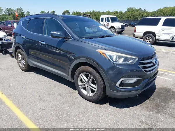 5NMZU3LBXHH045467 2017 HYUNDAI SANTA FE - Image 1