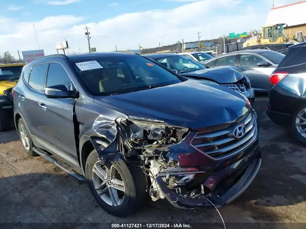 5NMZU3LBXHH051625 2017 HYUNDAI SANTA FE - Image 1