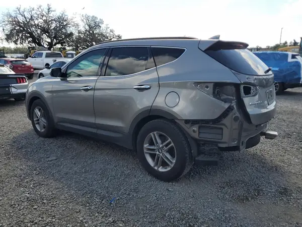 5NMZU3LBXHH052371 2017 HYUNDAI SANTA FE - Image 2