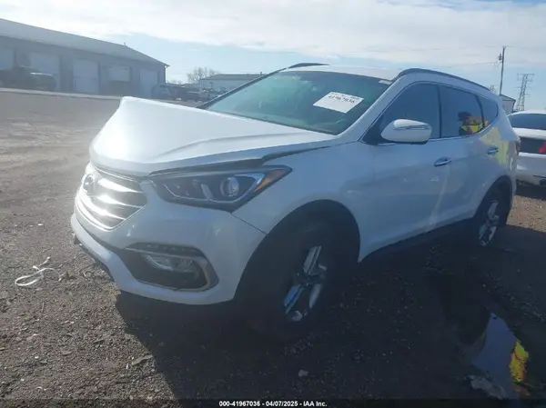 5NMZU3LBXJH061934 2018 HYUNDAI SANTA FE - Image 2