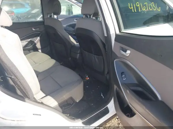 5NMZU3LBXJH061934 2018 HYUNDAI SANTA FE - Image 8