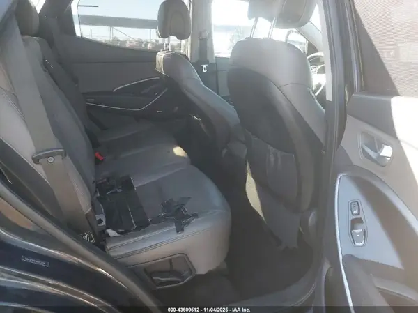 5NMZU3LBXJH072139 2018 HYUNDAI SANTA FE - Image 8