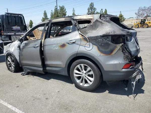 5NMZU4LA3JH106130 2018 HYUNDAI SANTA FE - Image 2