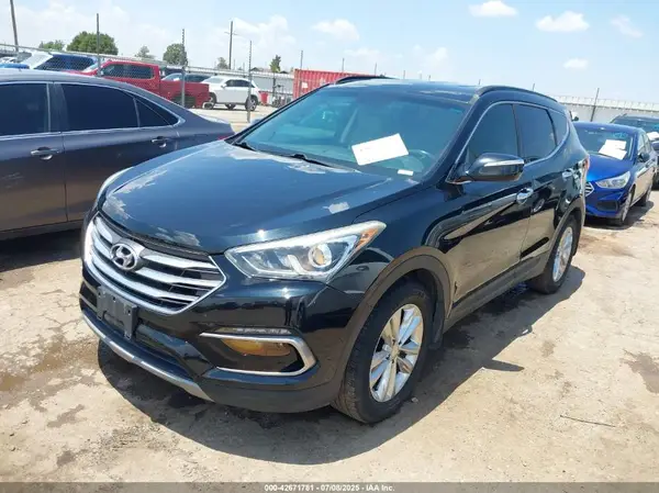 5NMZU4LA4HH042061 2017 HYUNDAI SANTA FE - Image 2