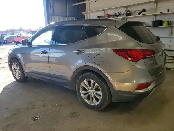 5NMZU4LA6HH046290 2017 HYUNDAI SANTA FE - Image 2