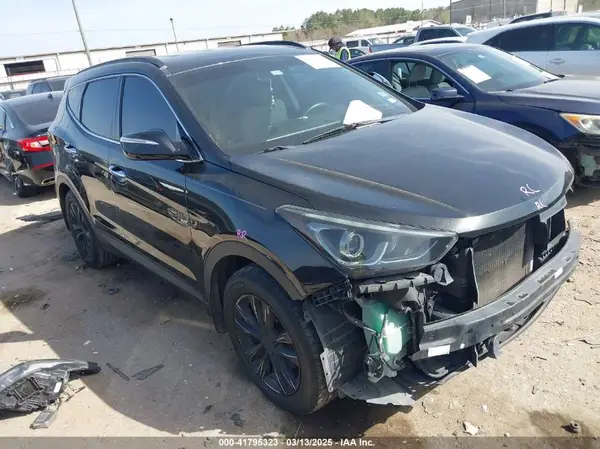 5NMZU4LA6JH083975 2018 HYUNDAI SANTA FE - Image 1