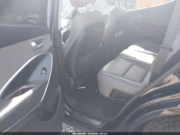 5NMZU4LA7JH074606 2018 HYUNDAI SANTA FE - Image 8