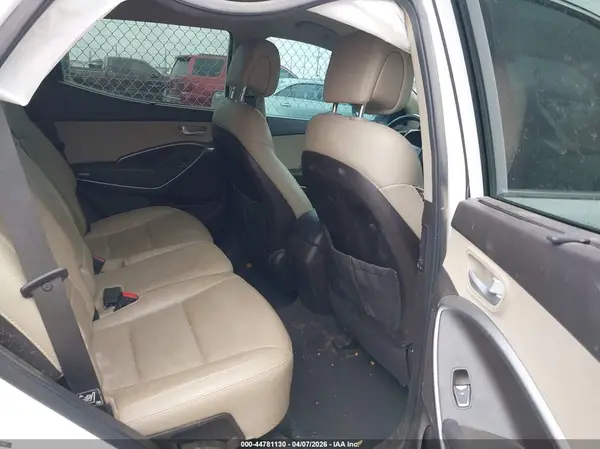 5NMZU4LA8HH044962 2017 HYUNDAI SANTA FE - Image 8