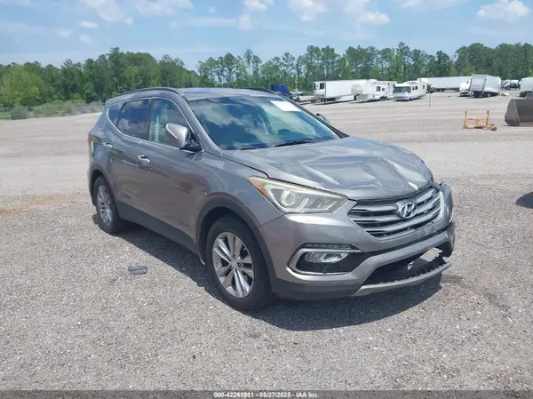 5NMZU4LAXJH057363 2018 HYUNDAI SANTA FE - Image 1