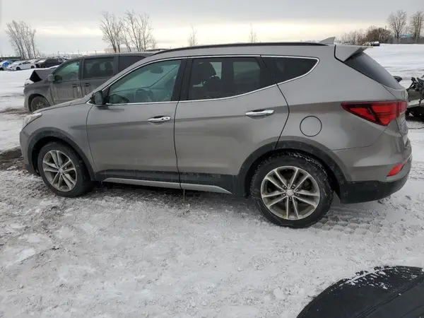 5NMZUDLA0JH070574 2018 HYUNDAI SANTA FE - Image 2