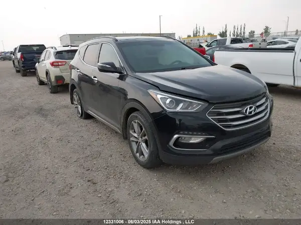 5NMZUDLA0JH071000 2018 HYUNDAI SANTA FE - Image 1