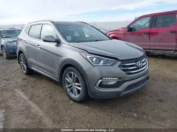 5NMZUDLA3JH091404 2018 HYUNDAI SANTA FE - Image 1