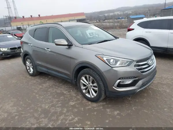 5NMZUDLA6JH099030 2018 HYUNDAI SANTA FE - Image 1