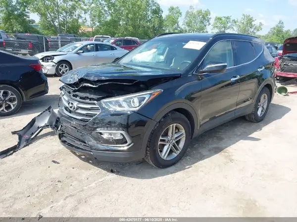 5NMZUDLB0JH067196 2018 HYUNDAI SANTA FE - Image 2