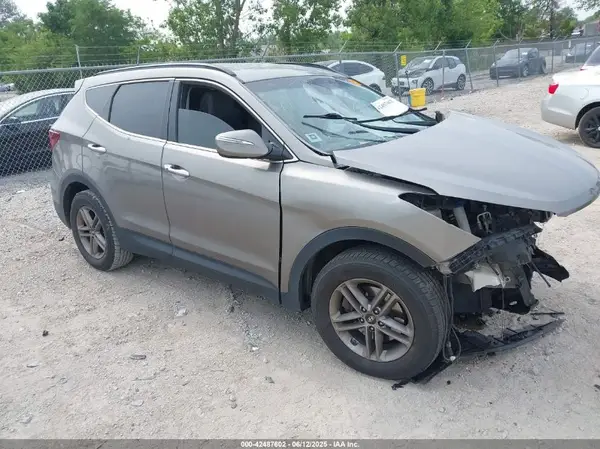 5NMZUDLB0JH077761 2018 HYUNDAI SANTA FE - Image 1