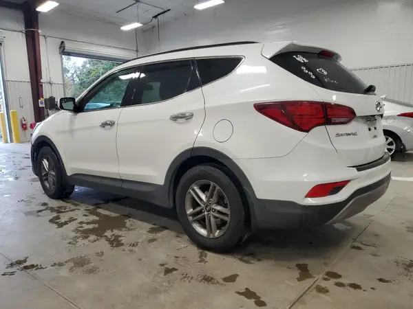 5NMZUDLB1HH010628 2017 HYUNDAI SANTA FE - Image 2