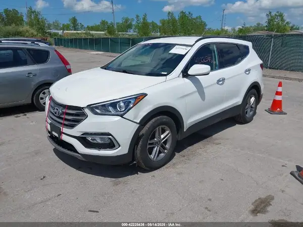 5NMZUDLB1HH028370 2017 HYUNDAI SANTA FE - Image 2