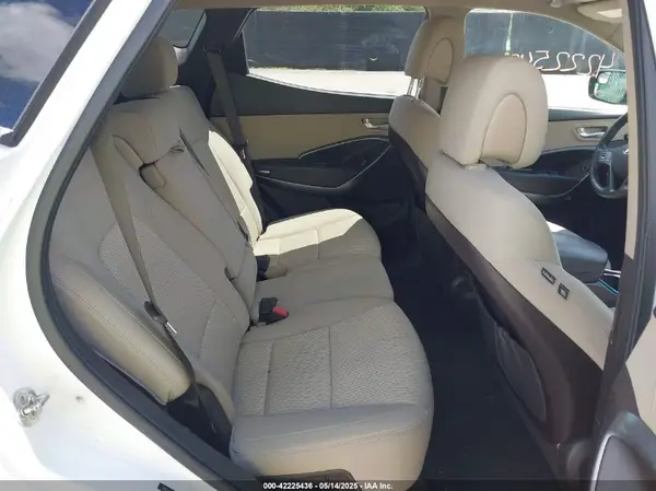 5NMZUDLB1HH028370 2017 HYUNDAI SANTA FE - Image 8