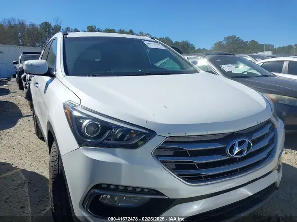 5NMZUDLB1HH028658 2017 HYUNDAI SANTA FE - Image 1