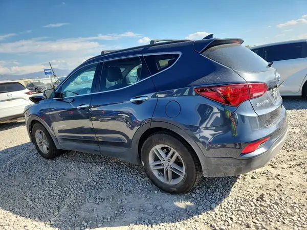 5NMZUDLB1HH032998 2017 HYUNDAI SANTA FE - Image 2