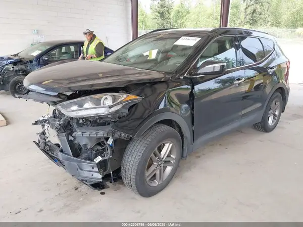 5NMZUDLB1HH036484 2017 HYUNDAI SANTA FE - Image 2
