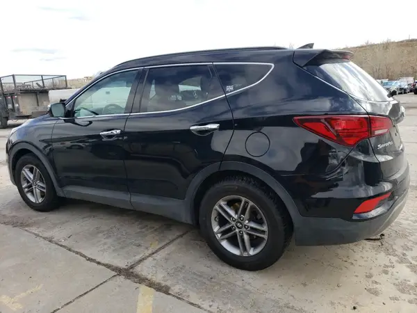 5NMZUDLB1HH052264 2017 HYUNDAI SANTA FE - Image 2