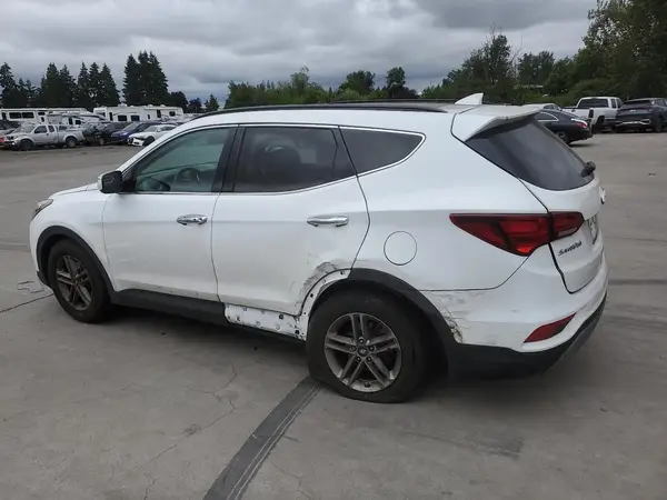 5NMZUDLB1JH096609 2018 HYUNDAI SANTA FE - Image 2