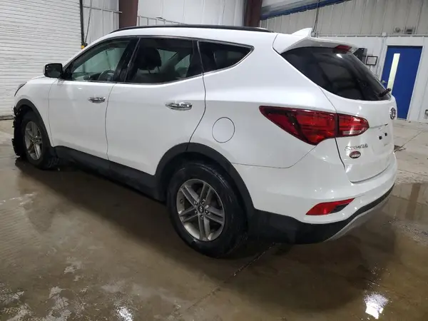 5NMZUDLB2HH005387 2017 HYUNDAI SANTA FE - Image 2
