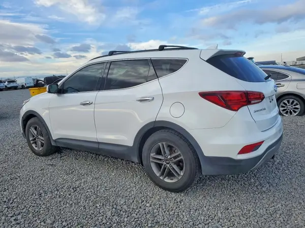 5NMZUDLB2HH008189 2017 HYUNDAI SANTA FE - Image 2