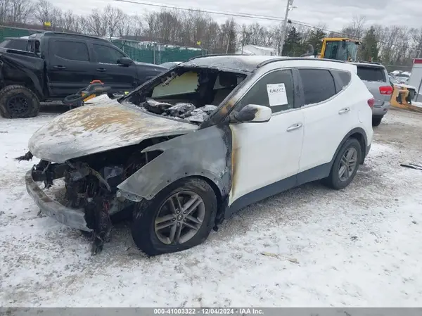 5NMZUDLB2HH010069 2017 HYUNDAI SANTA FE - Image 2