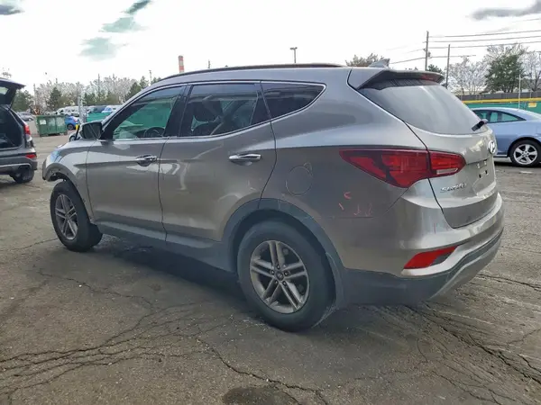 5NMZUDLB2HH012369 2017 HYUNDAI SANTA FE - Image 2