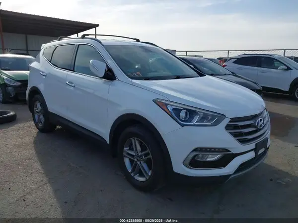 5NMZUDLB2JH056359 2018 HYUNDAI SANTA FE - Image 1