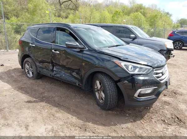 5NMZUDLB2JH058032 2018 HYUNDAI SANTA FE - Image 1