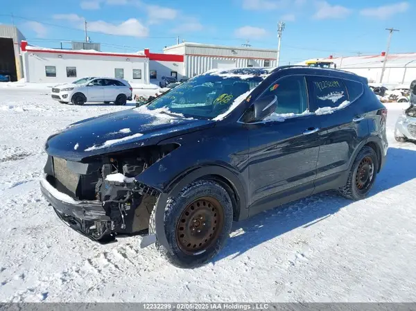 5NMZUDLB2JH068270 2018 HYUNDAI SANTA FE - Image 2