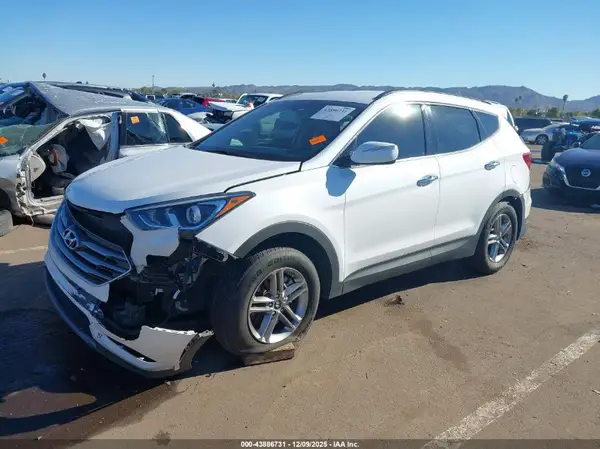 5NMZUDLB3HH015166 2017 HYUNDAI SANTA FE - Image 2