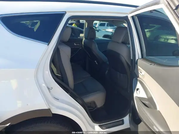 5NMZUDLB3HH015166 2017 HYUNDAI SANTA FE - Image 8