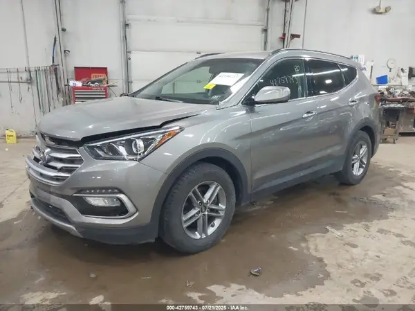 5NMZUDLB3HH050077 2017 HYUNDAI SANTA FE - Image 2