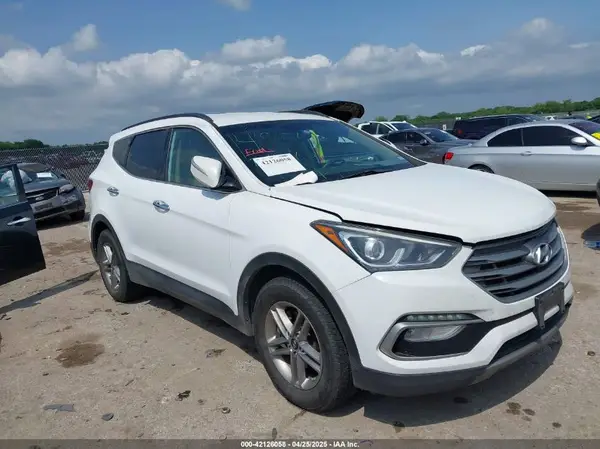 5NMZUDLB3JH055771 2018 HYUNDAI SANTA FE - Image 1