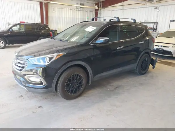 5NMZUDLB3JH057150 2018 HYUNDAI SANTA FE - Image 2