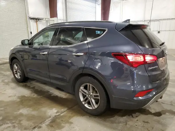 5NMZUDLB4HH018657 2017 HYUNDAI SANTA FE - Image 2