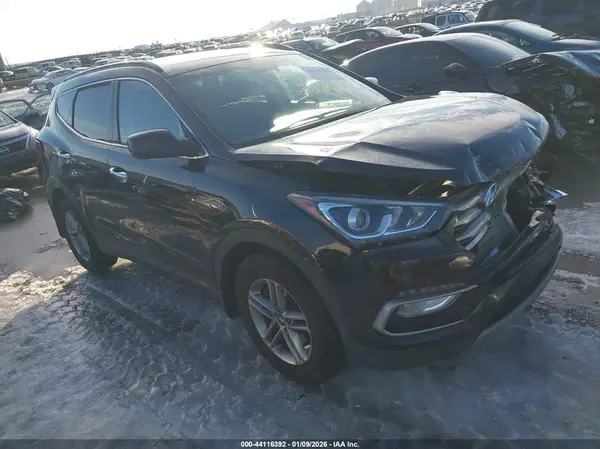 5NMZUDLB4HH043204 2017 HYUNDAI SANTA FE - Image 1