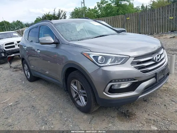 5NMZUDLB4JH073857 2018 HYUNDAI SANTA FE - Image 1